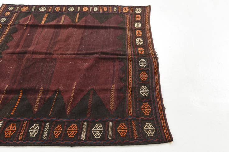 Detail image of 4' 2 x 4' 6 Hand Knotted Kilim Fars Persian Wool Square Rug