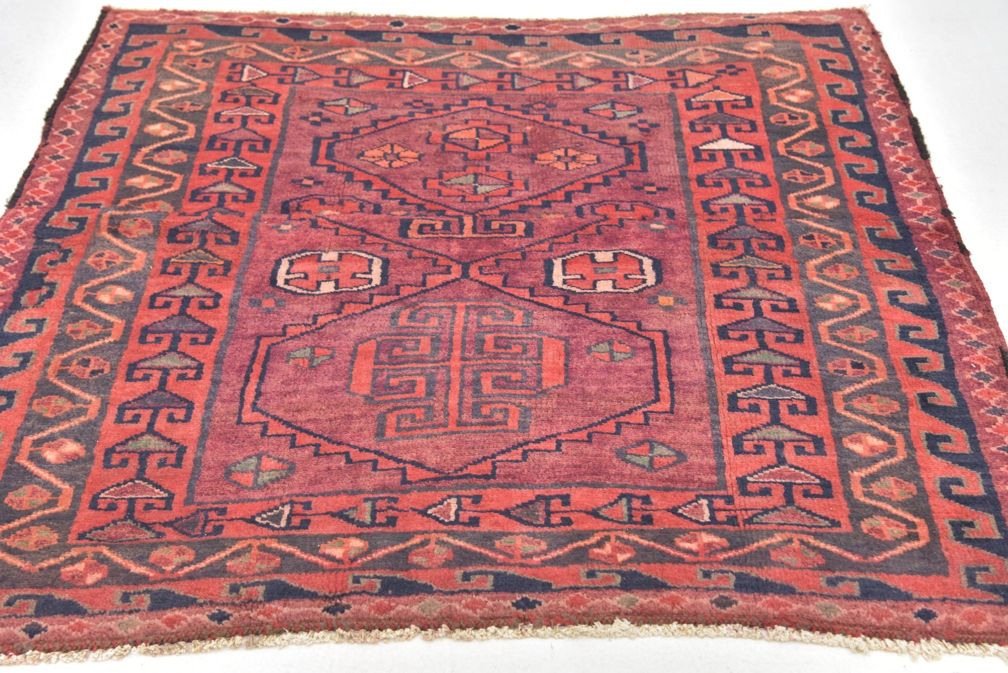 4' 7 x 4' 7 Shiraz Wool Square Rug