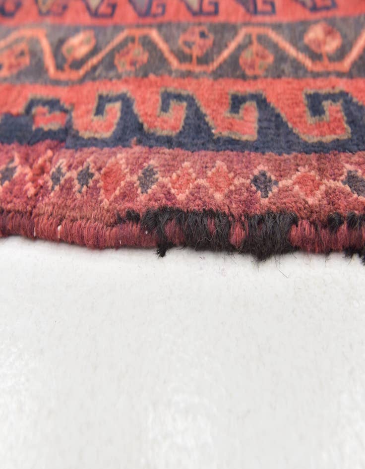 Detail image of 4' 7 x 4' 7 Shiraz Wool Square Rug