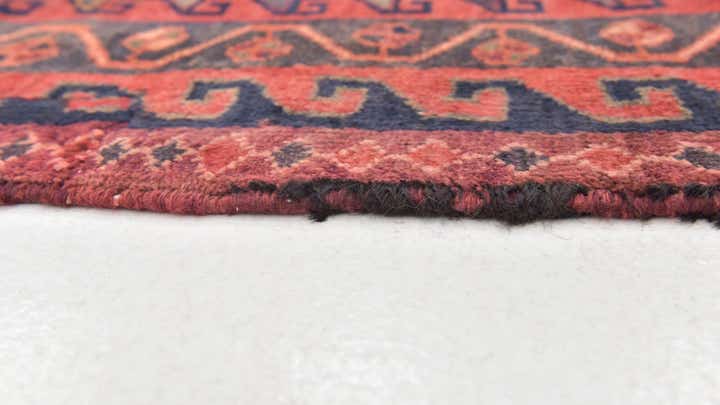 4' 7 x 4' 7 Shiraz Wool Square Rug