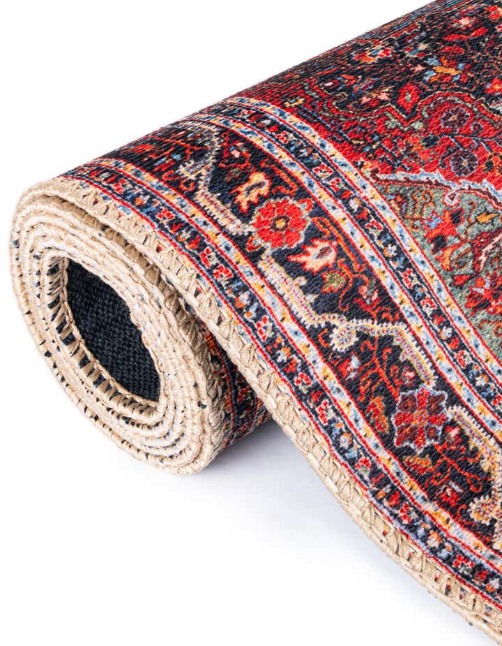 7' 6 x 7' 6 Washable Timeless Square Rug