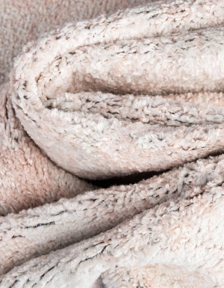 Detail image of 2' x 6' Aurora Runner Rug