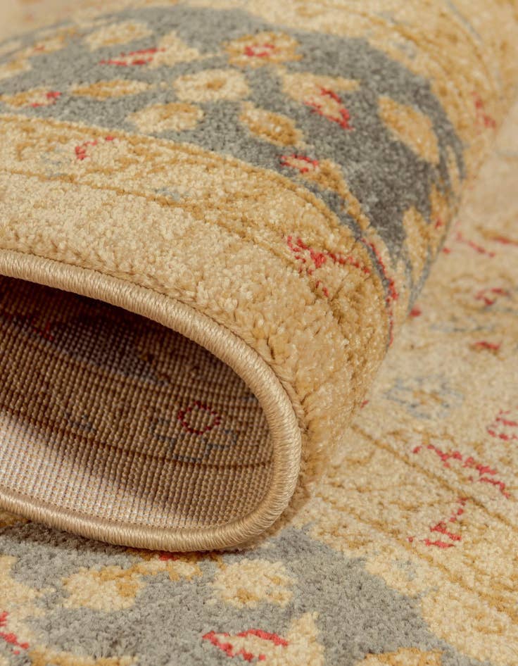 Detail image of 10' 6 x 16' 5 Kensington Rug