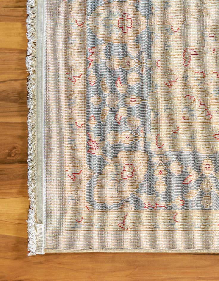 Detail image of 10' 6 x 16' 5 Kensington Rug