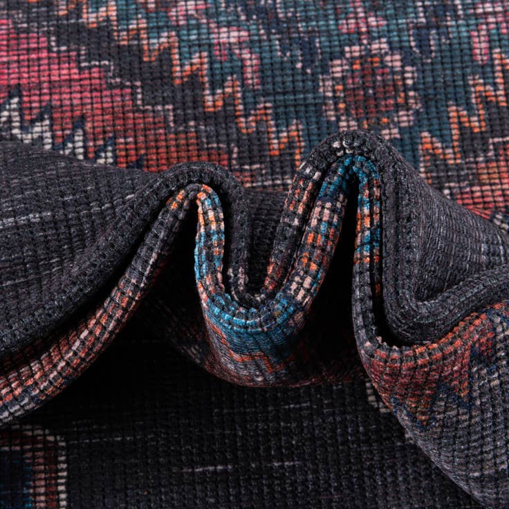 Detail image of 3' 3 x 5' 3 Washable Sisu Rug