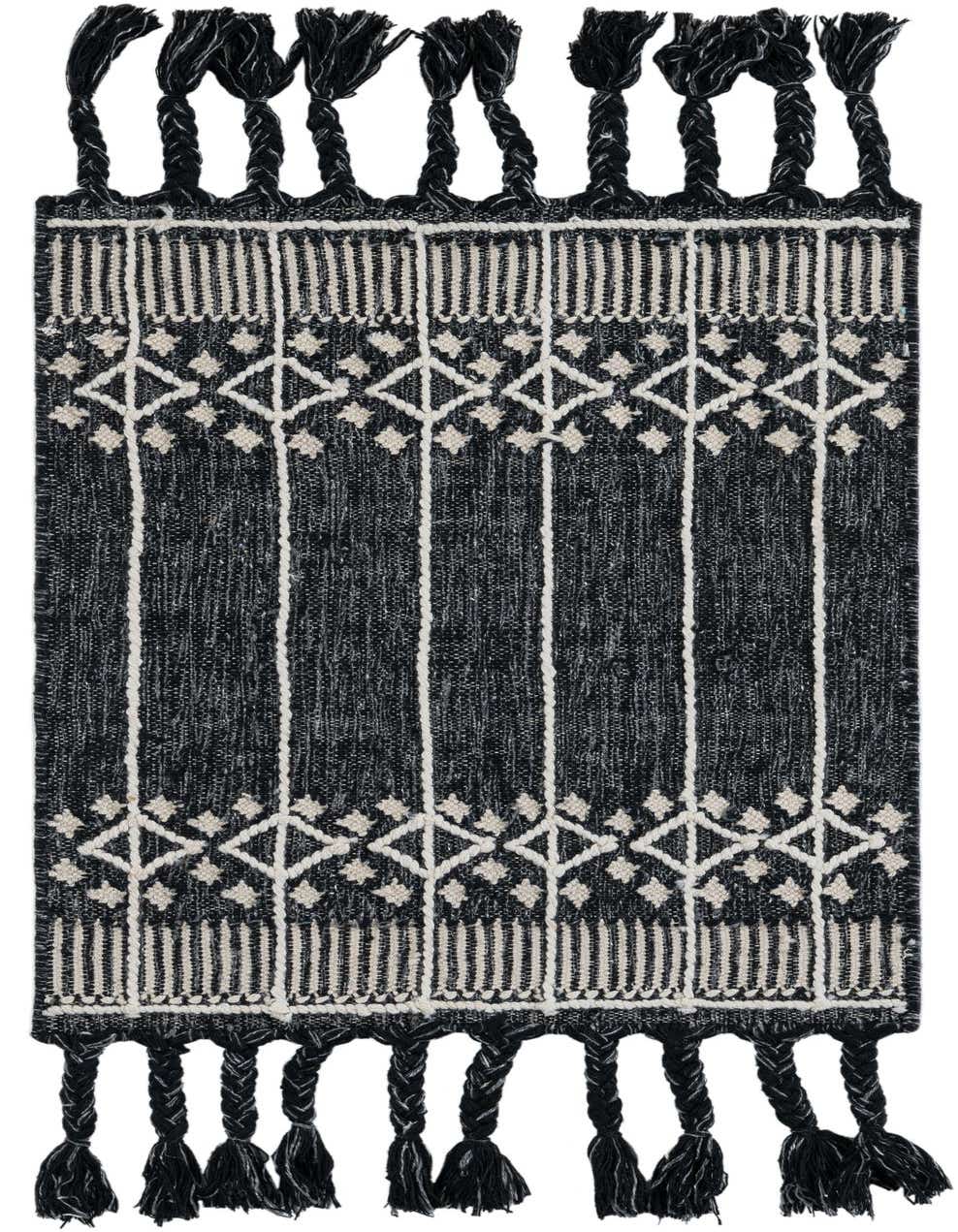 2' x 3' 1 Easy-Clean Eco Bohemian Indoor / Outdoor Rug