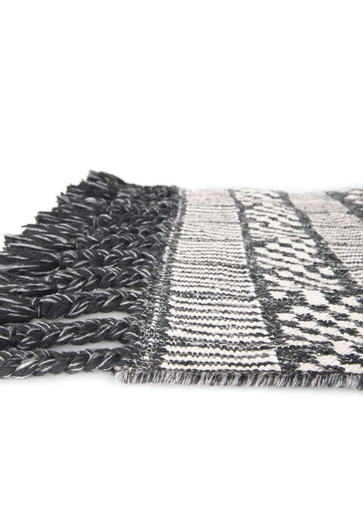 2' 2 x 5' 1 Easy-Clean Eco Bohemian Indoor / Outdoor Runner Rug