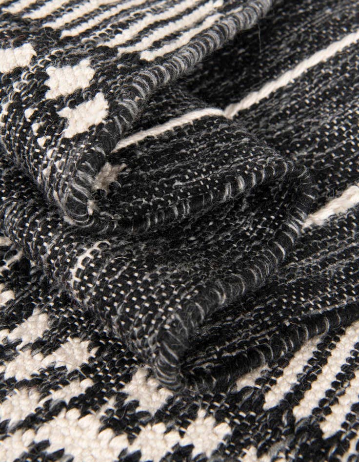 Detail image of 2' 2 x 5' 1 Easy-Clean Eco Bohemian Indoor / Outdoor Runner Rug