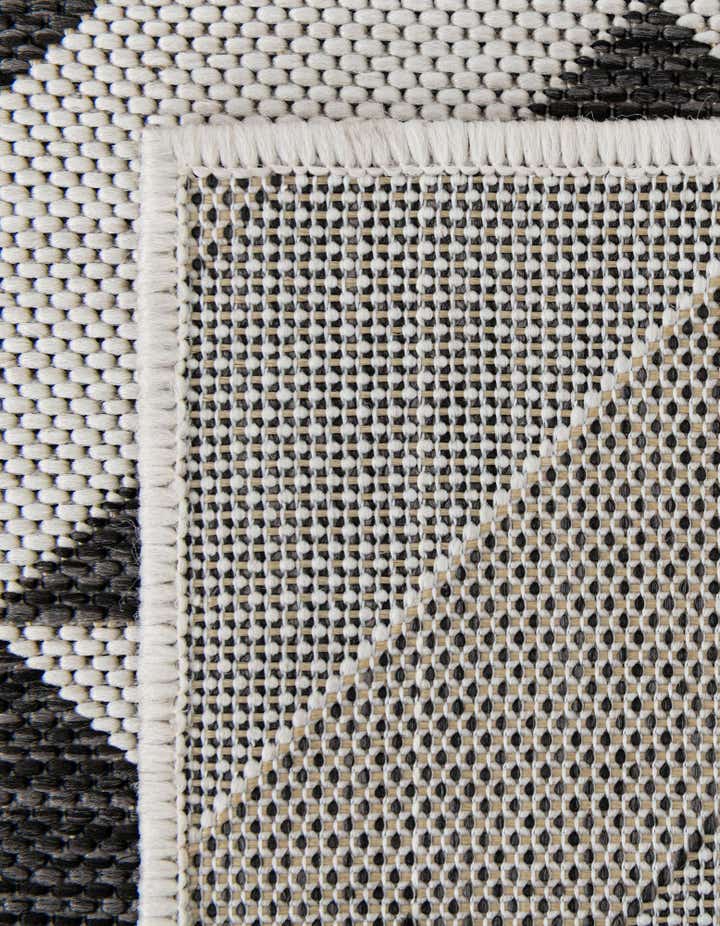 4' 1 x 4' 1 Easy-Clean Jill Zarin Indoor / Outdoor Octagon Rug