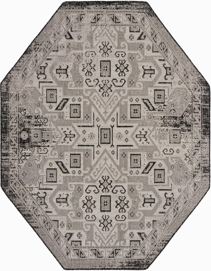 Detail image of 7' 10 x 7' 10 Easy-Clean Aztec Indoor / Outdoor Octagon Rug