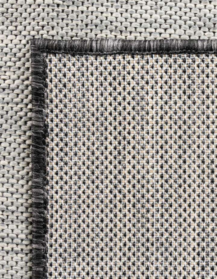 7' 10 x 7' 10 Easy-Clean Modern Indoor / Outdoor Octagon Rug