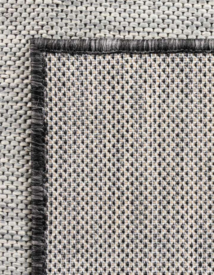 7' 10 x 7' 10 Easy-Clean Modern Indoor / Outdoor Octagon Rug