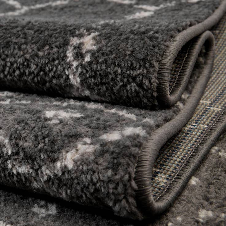 Detail image of 5' 3 x 5' 3 Paxon Trellis Octagon Rug