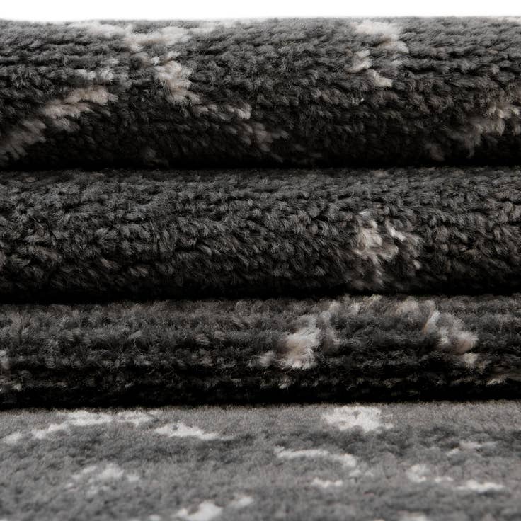 Detail image of 5' 3 x 5' 3 Paxon Trellis Octagon Rug