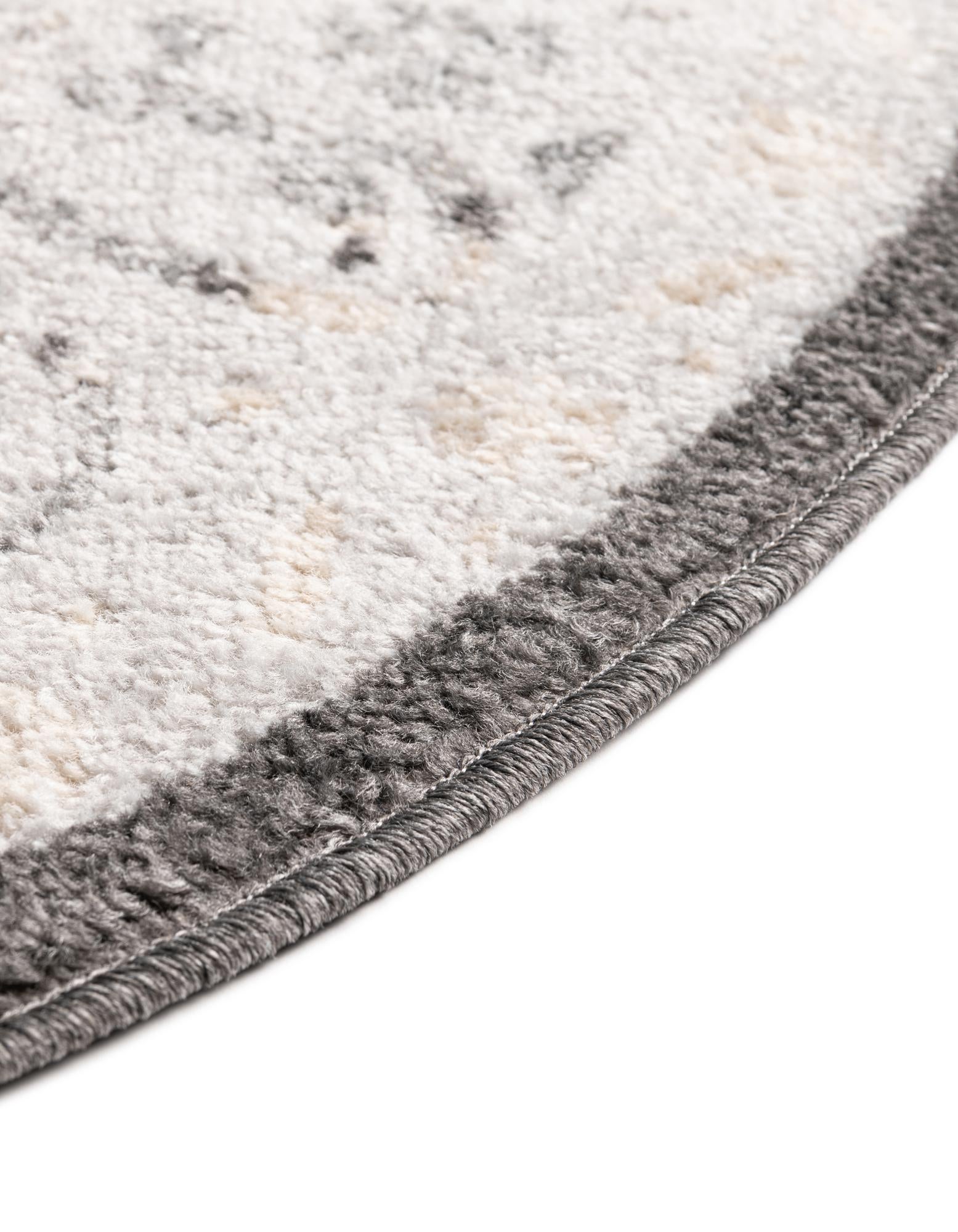 5' x 8' Aurelia Oval Rug