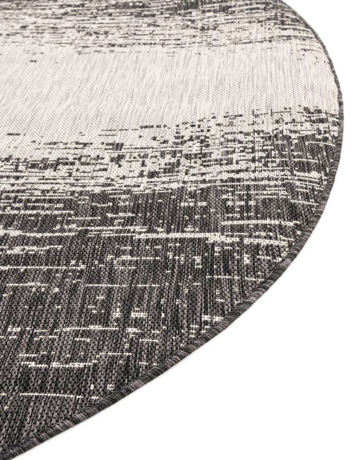 5' 3 x 8' Easy-Clean Modern Indoor / Outdoor Oval Rug