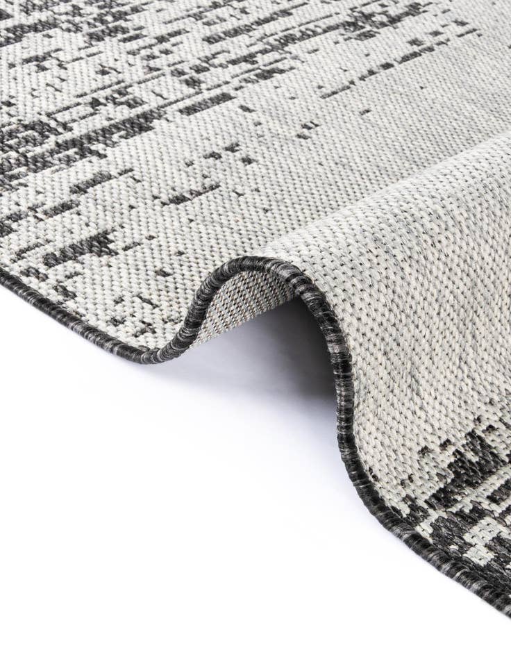 Detail image of 7' 10 x 10'  Washable Modern Indoor / Outdoor Oval Rug