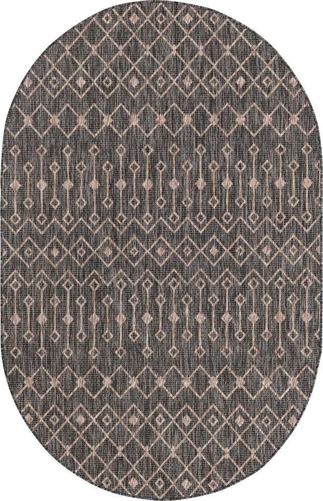 5' 3 x 8' Easy-Clean Trellis Indoor / Outdoor Oval Rug