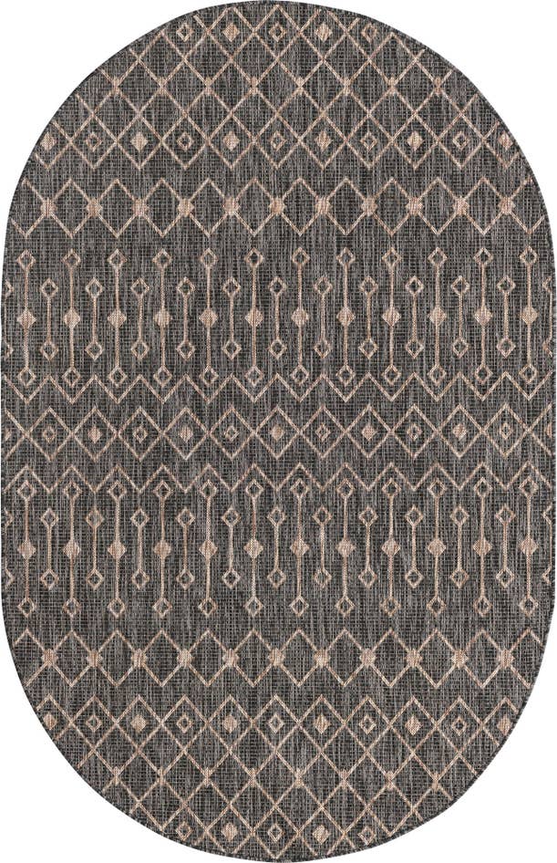 Detail image of 5' 3 x 8' Easy-Clean Trellis Indoor / Outdoor Oval Rug