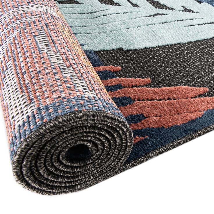 Detail image of 5' 3 x 8' Easy-Clean Belize Indoor / Outdoor Rug