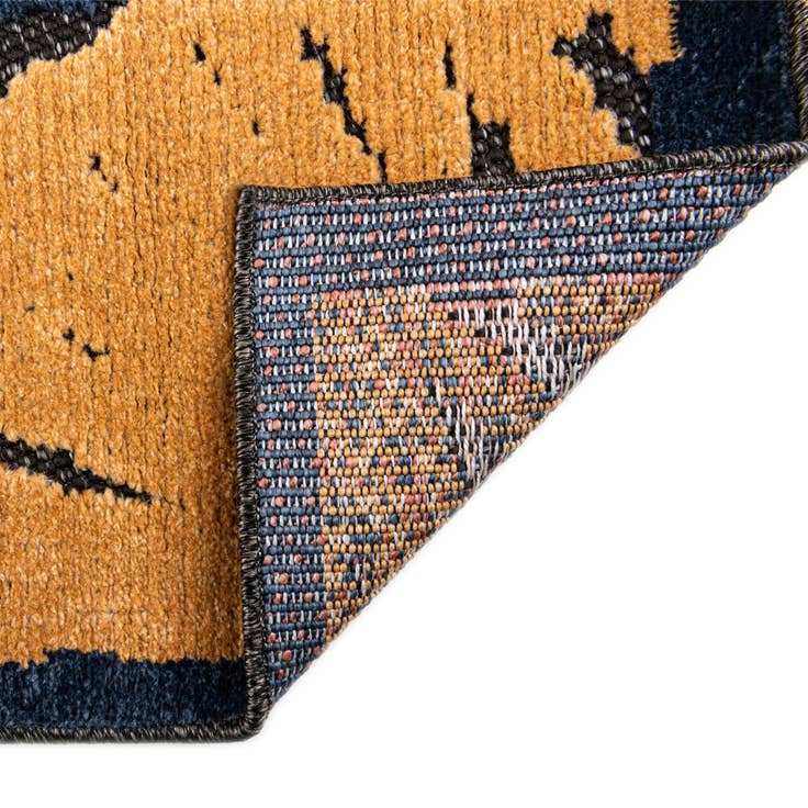 Detail image of 4' x 6' Easy-Clean Belize Indoor / Outdoor Rug
