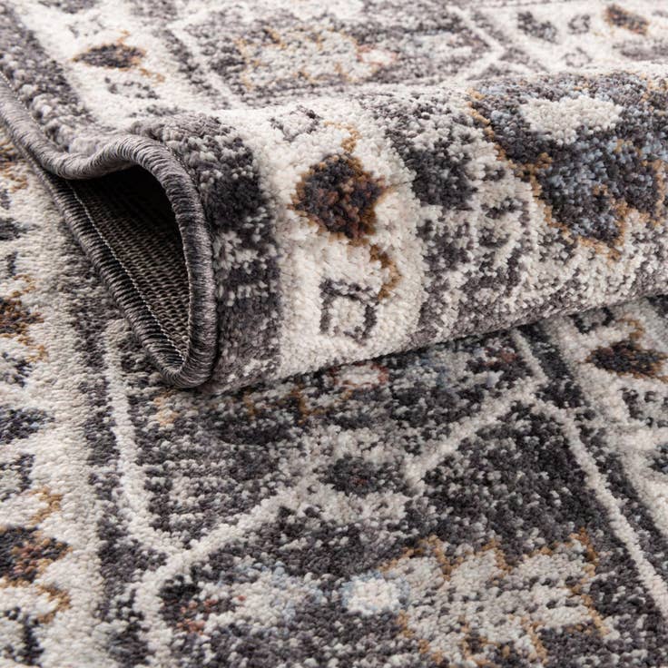 Detail image of 7' 10 x 10' Eco Traditional Rug