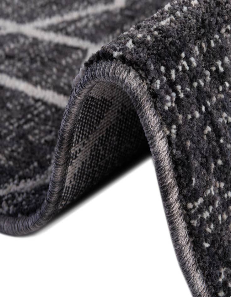 Detail image of 10' x 13' Eco Trellis Rug