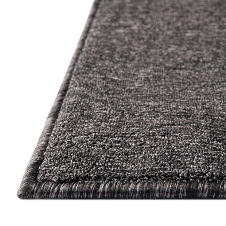 Detail image of 6' x 9' Everyday Solid Rug