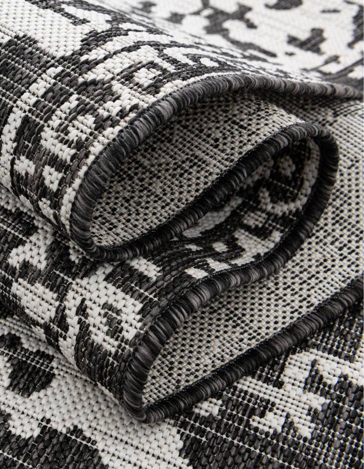 Detail image of Custom Charcoal Gray Easy-Clean Jill Zarin Indoor / Outdoor Rug