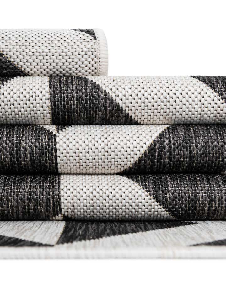 4' x 6' Easy-Clean Jill Zarin Napa Indoor / Outdoor Rug