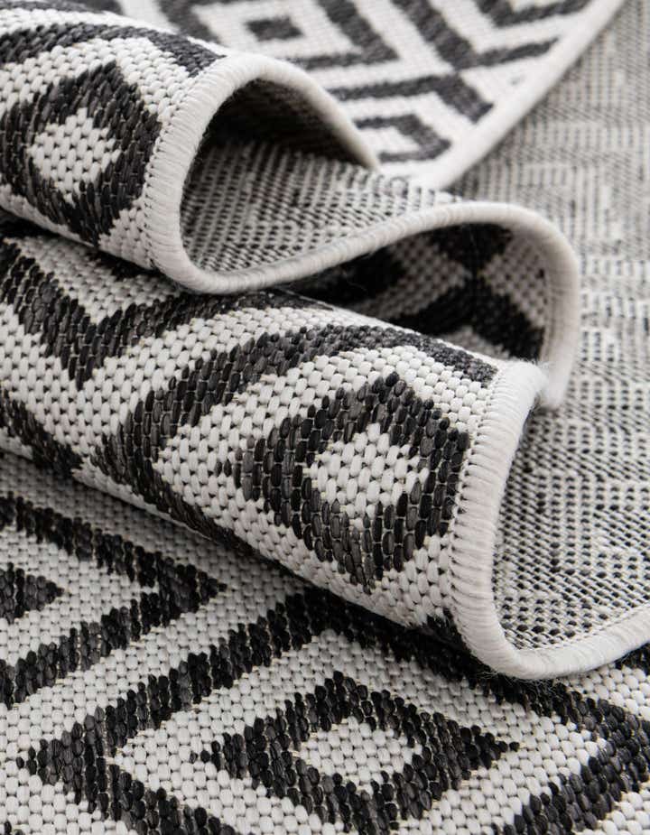 10' x 13' Easy-Clean Jill Zarin Costa Rica Indoor / Outdoor Rug