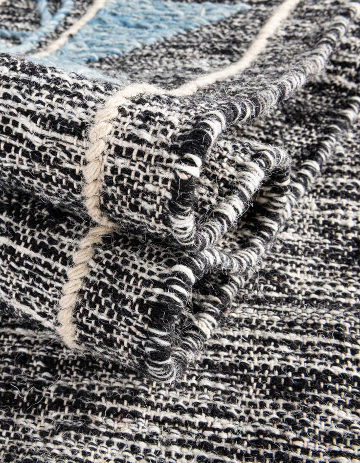 Detail image of 10' x 14' 1  Hand Woven Kilim Wool Rug