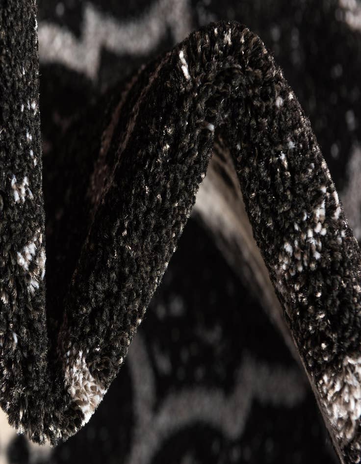 Detail image of 5' x 8' Lattice Rug