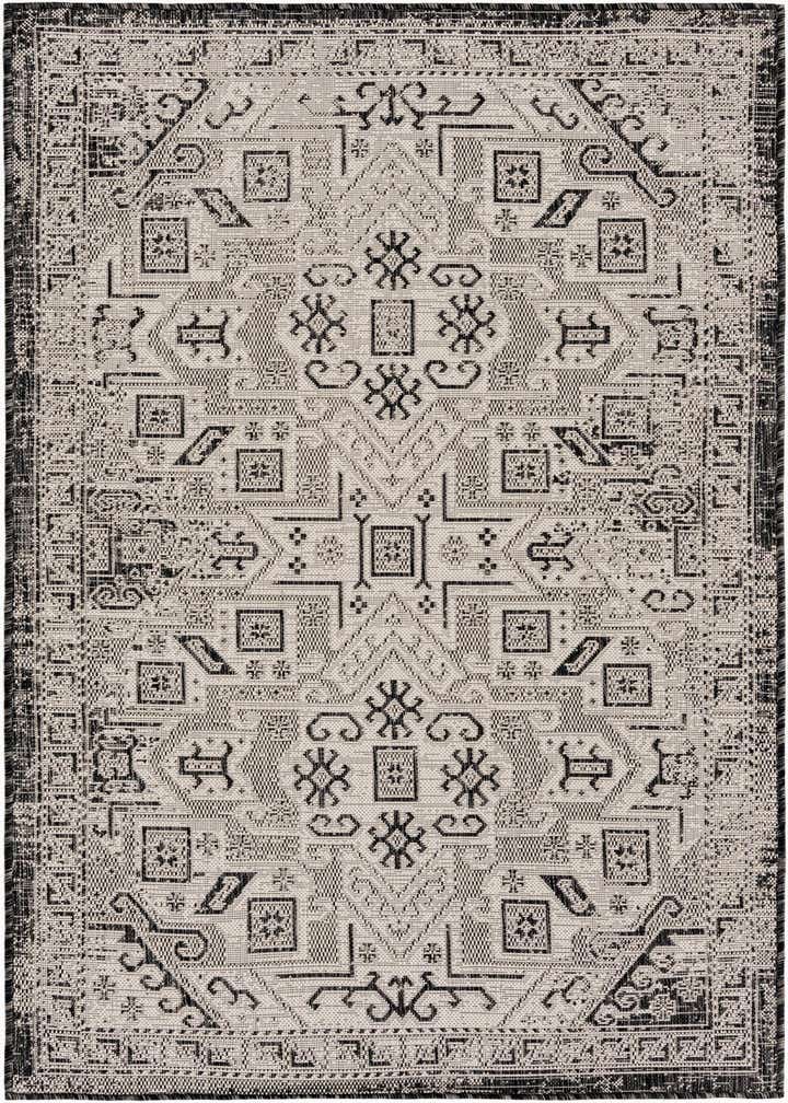 4' x 6' Easy-Clean Aztec Indoor / Outdoor Rug