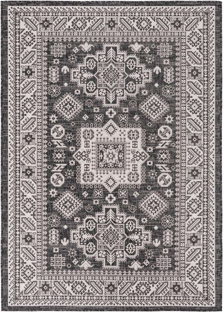 5' 3 x 8' Easy-Clean Aztec Indoor / Outdoor Rug