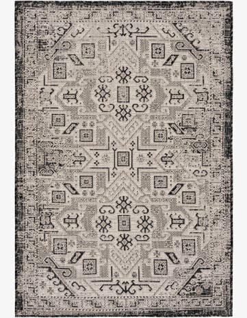 4' x 6' Easy-Clean Aztec Indoor / Outdoor Rug