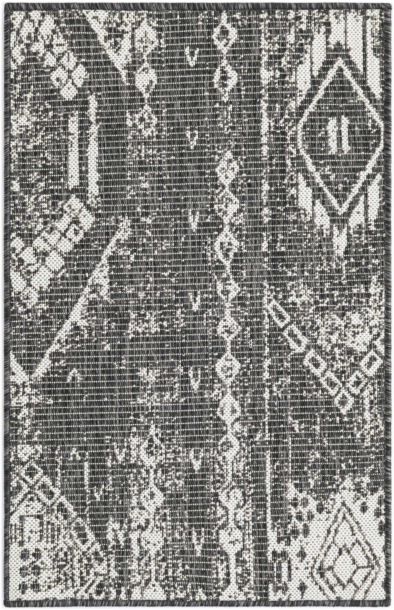 2' x 3' Easy-Clean Bohemian Indoor / Outdoor Rug