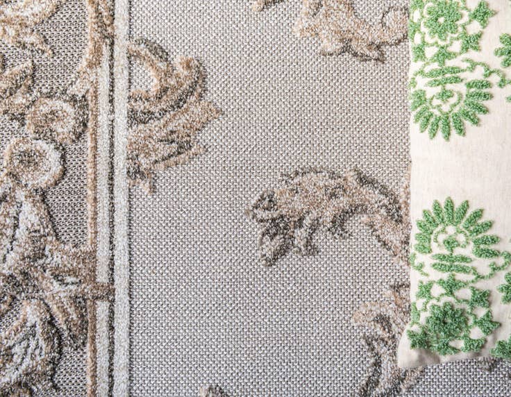Detail image of 5' x 8' Easy-Clean Botanical Indoor / Outdoor Rug