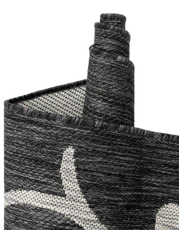 Detail image of 9' x 12'  Washable Botanical Indoor / Outdoor Rug