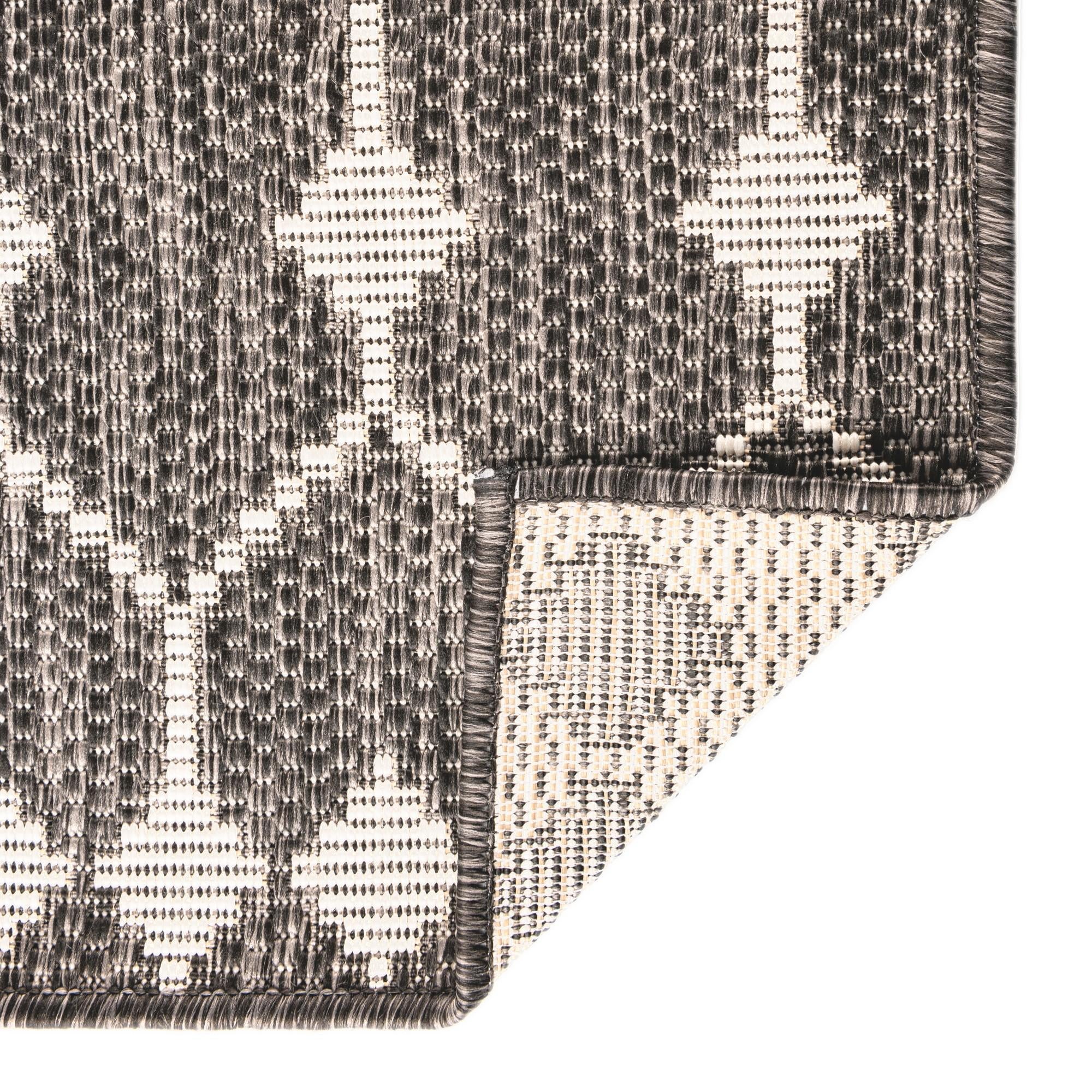 9' x 12' Easy-Clean Lattice Indoor / Outdoor Rug
