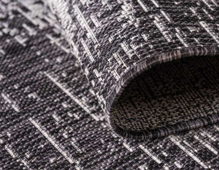 7' x 10' Easy-Clean Modern Indoor / Outdoor Rug