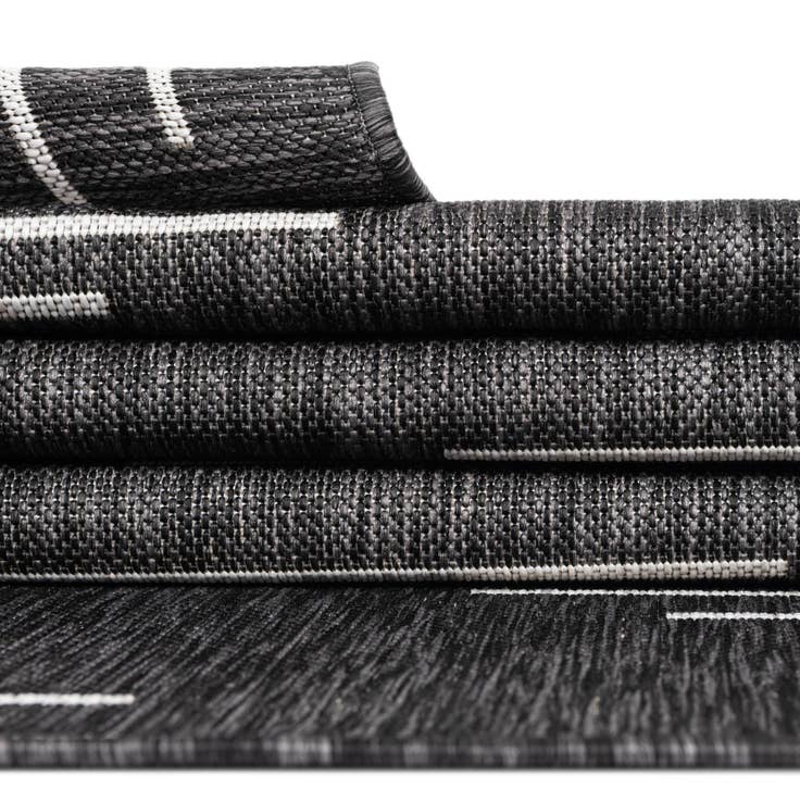 Detail image of 7' 10 x 10' Easy-Clean Modern Indoor / Outdoor Rug