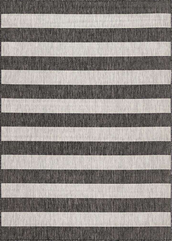 5' 3 x 8' Easy-Clean Striped Indoor / Outdoor Rug