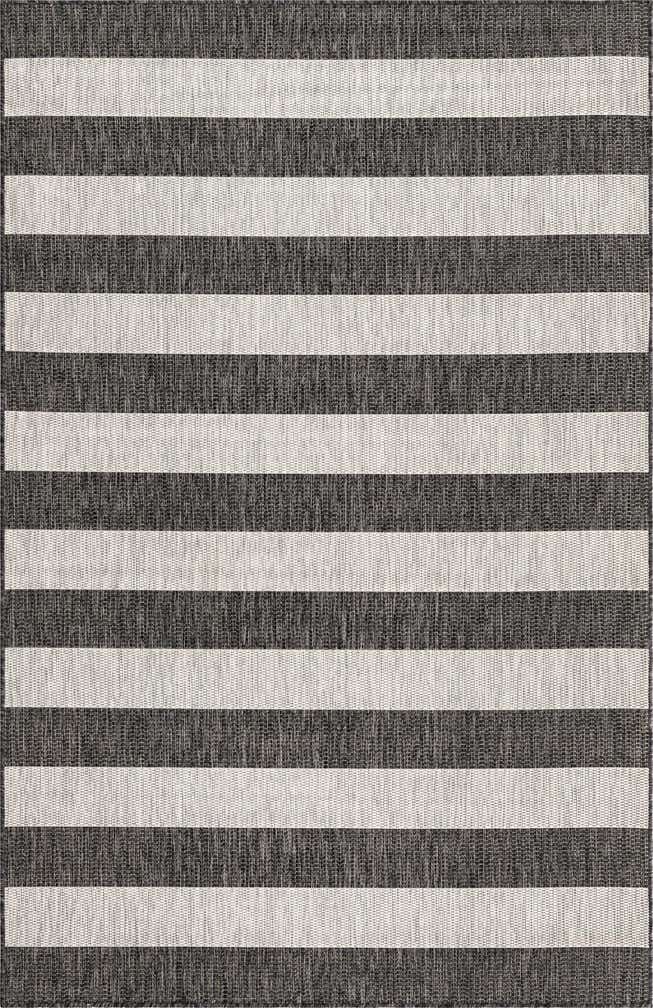 5' 3 x 8' Easy-Clean Striped Indoor / Outdoor Rug