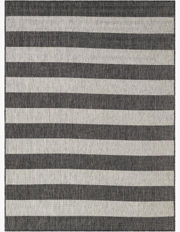 5' 3 x 7' Easy-Clean Striped Indoor / Outdoor Rug