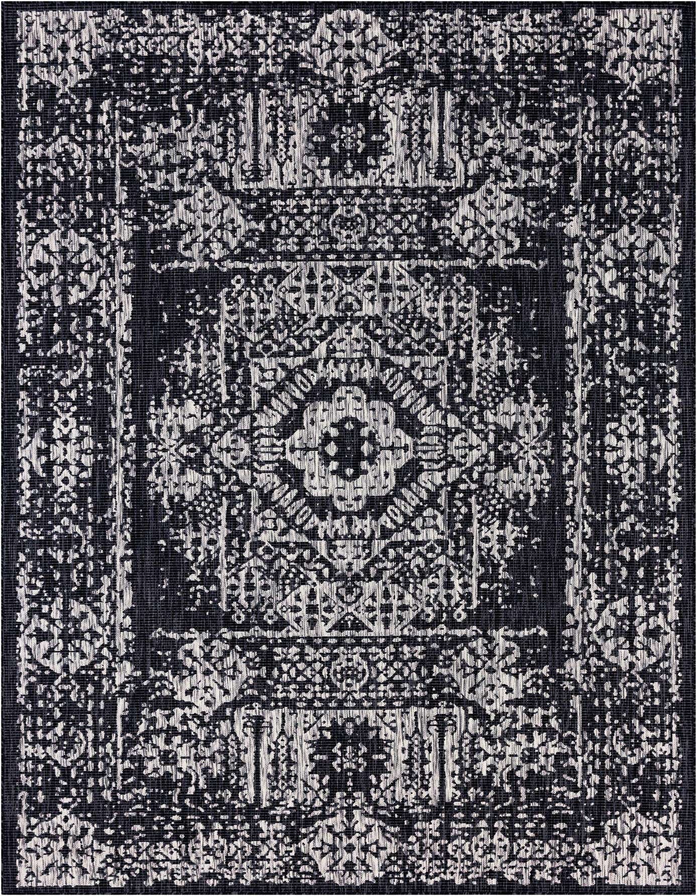 9' x 12' Easy-Clean Traditional Indoor / Outdoor Rug