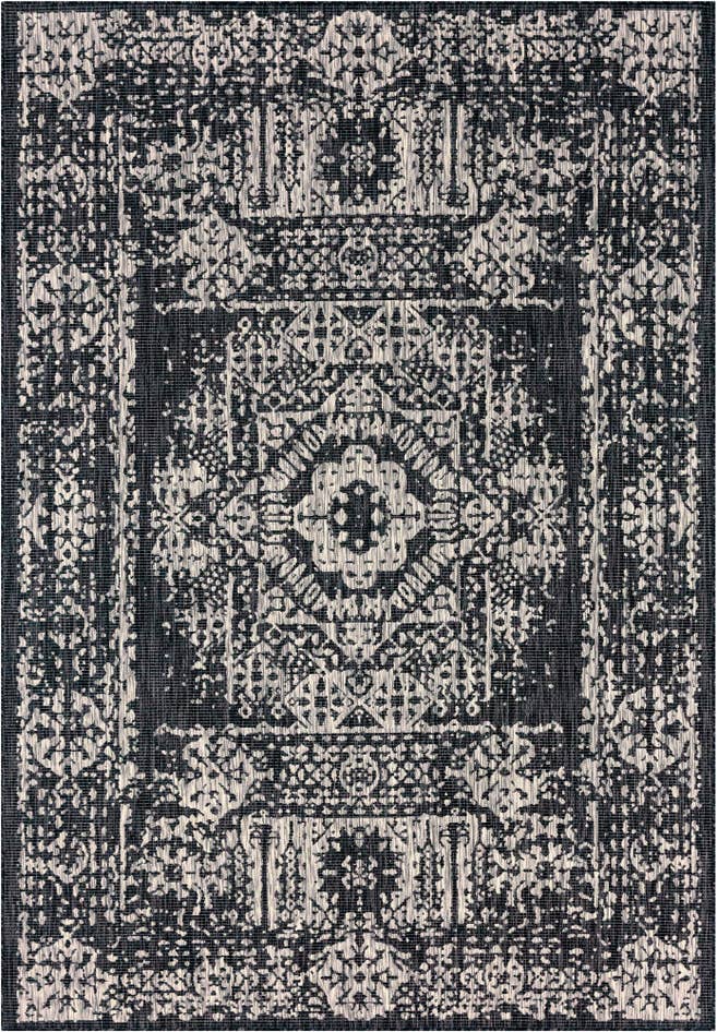 Detail image of 7' 10 x 11' Easy-Clean Traditional Indoor / Outdoor Rug
