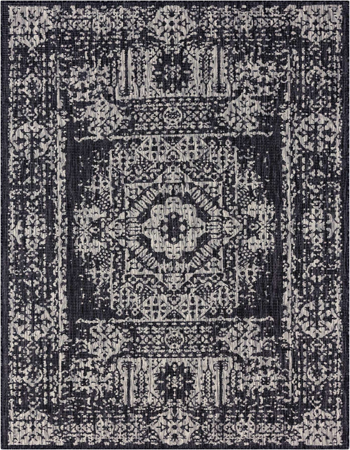 7' x 10' Easy-Clean Traditional Indoor / Outdoor Rug