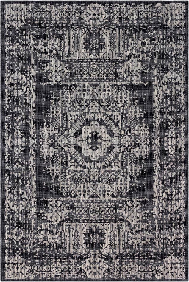 Detail image of 6' x 9' Easy-Clean Traditional Indoor / Outdoor Rug