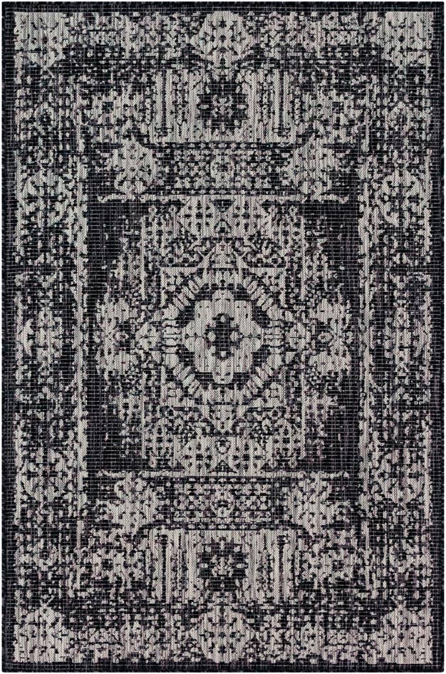Detail image of 4' x 6' Easy-Clean Traditional Indoor / Outdoor Rug